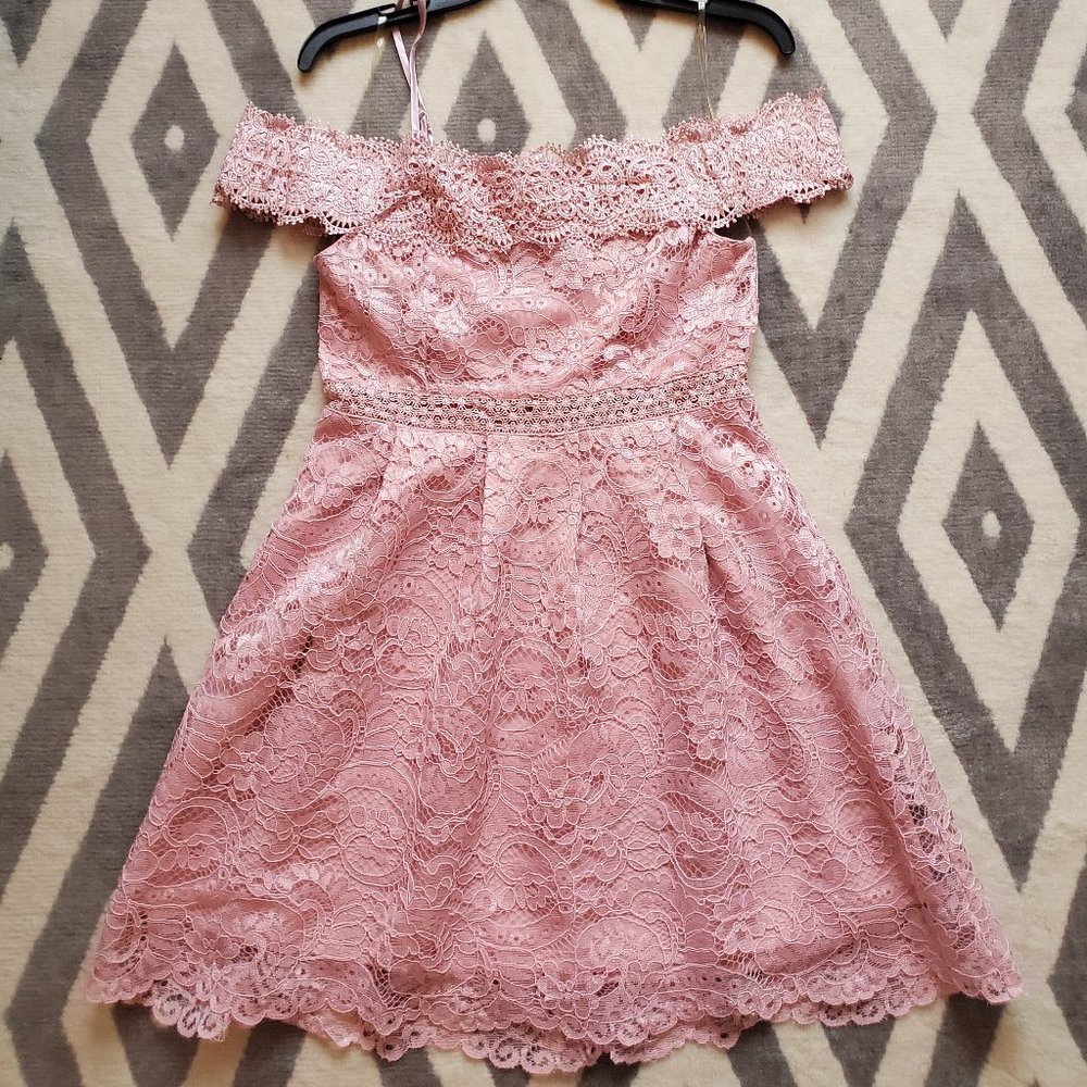 Junior Francesca's Lace dress